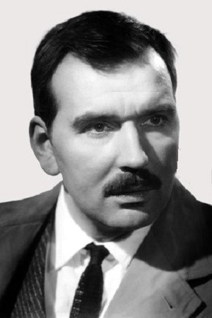 Бернхард Викки